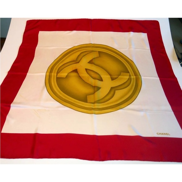 STUNNING LARGE AUTH CHANEL SCARF  100% SILK - Picture 1 of 8
